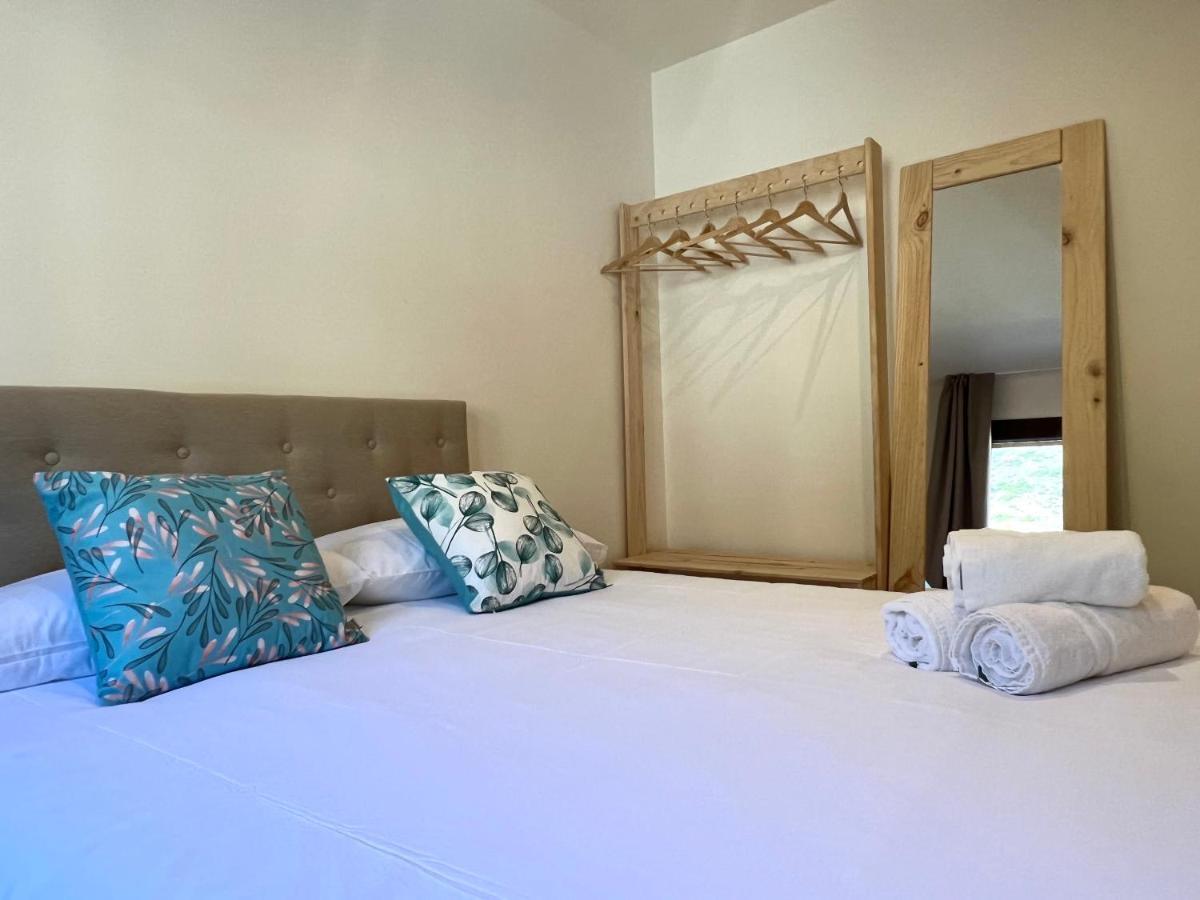 Espot Cowork & Apartments - L'Amfitriona ภายนอก รูปภาพ