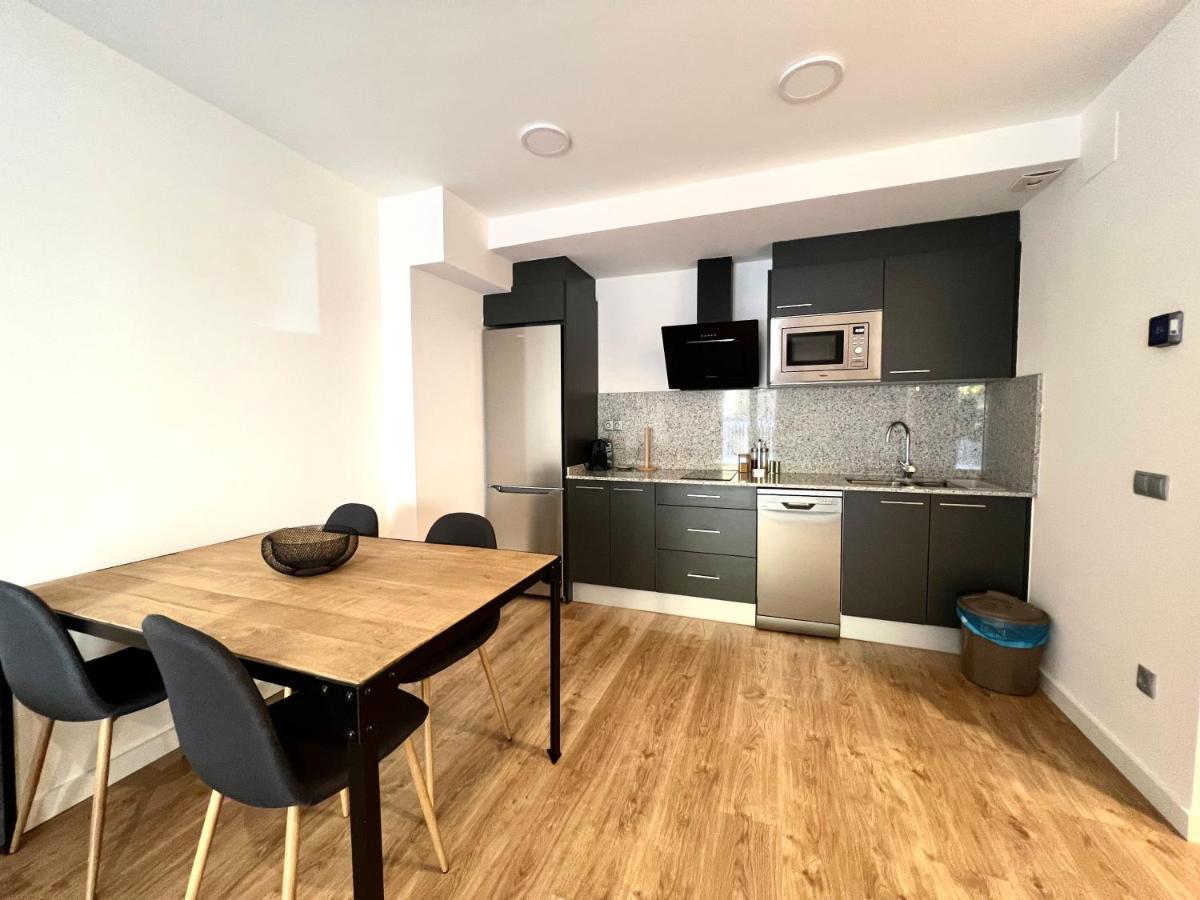 Espot Cowork & Apartments - L'Amfitriona ภายนอก รูปภาพ