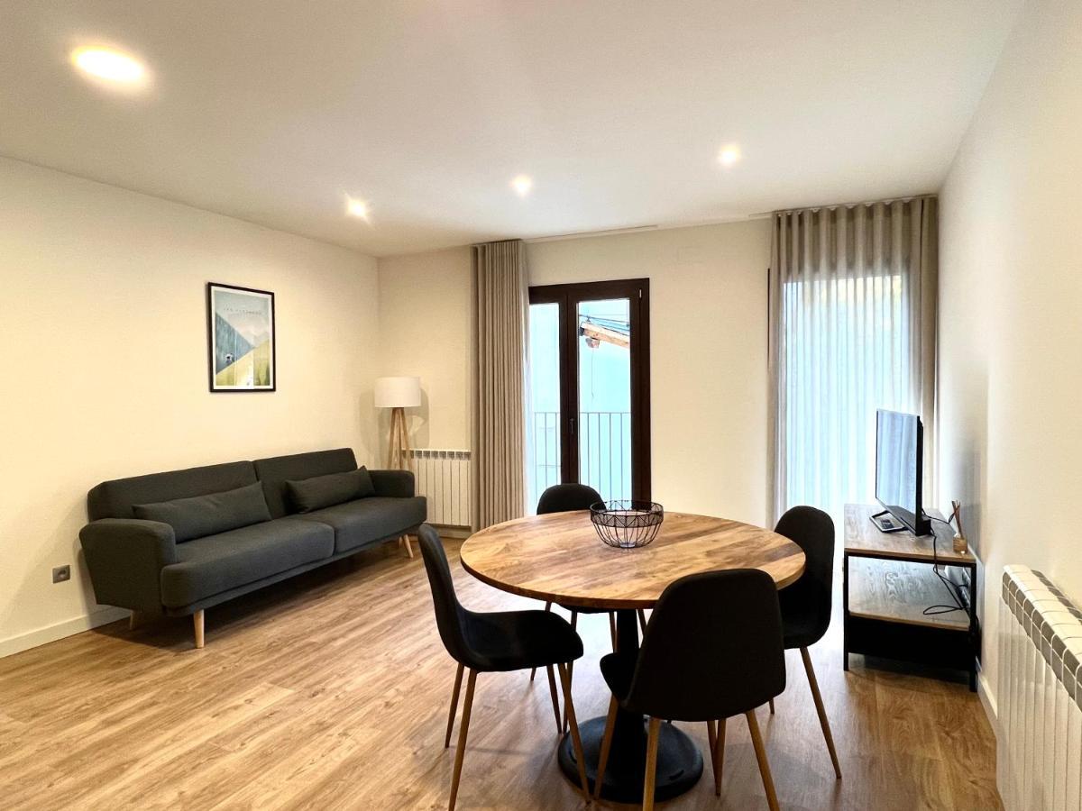 Espot Cowork & Apartments - L'Amfitriona ภายนอก รูปภาพ