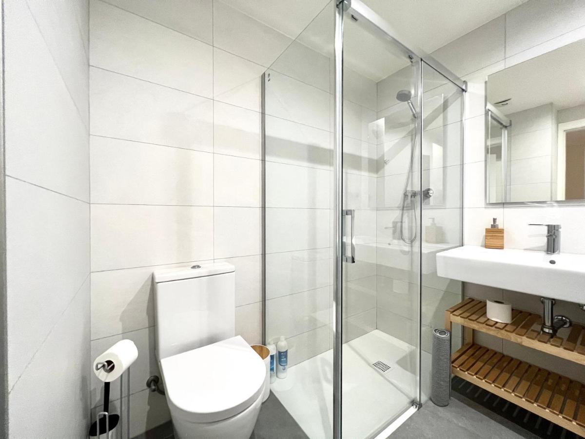 Espot Cowork & Apartments - L'Amfitriona ภายนอก รูปภาพ