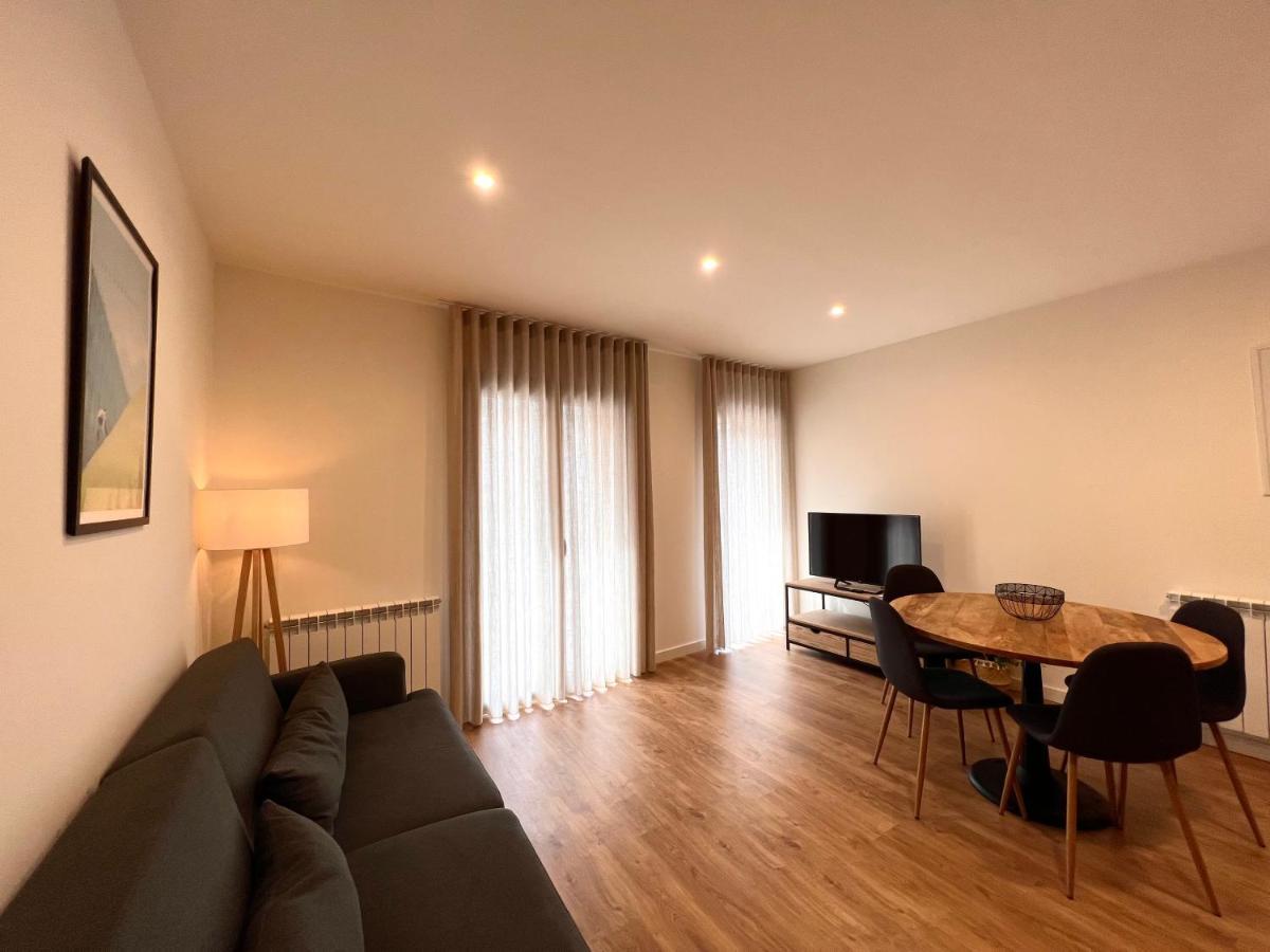 Espot Cowork & Apartments - L'Amfitriona ภายนอก รูปภาพ